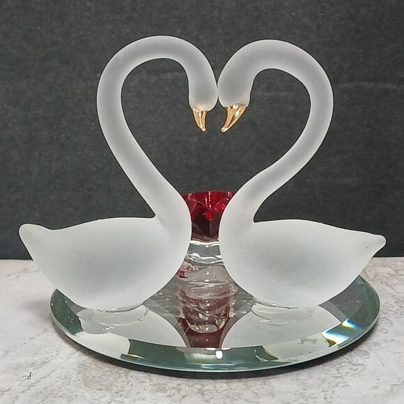 Frosted Swans wRed Crystal Heart Mini Figurine wMirror Base, Glass Baron HC2395R - Picture 3 of 7